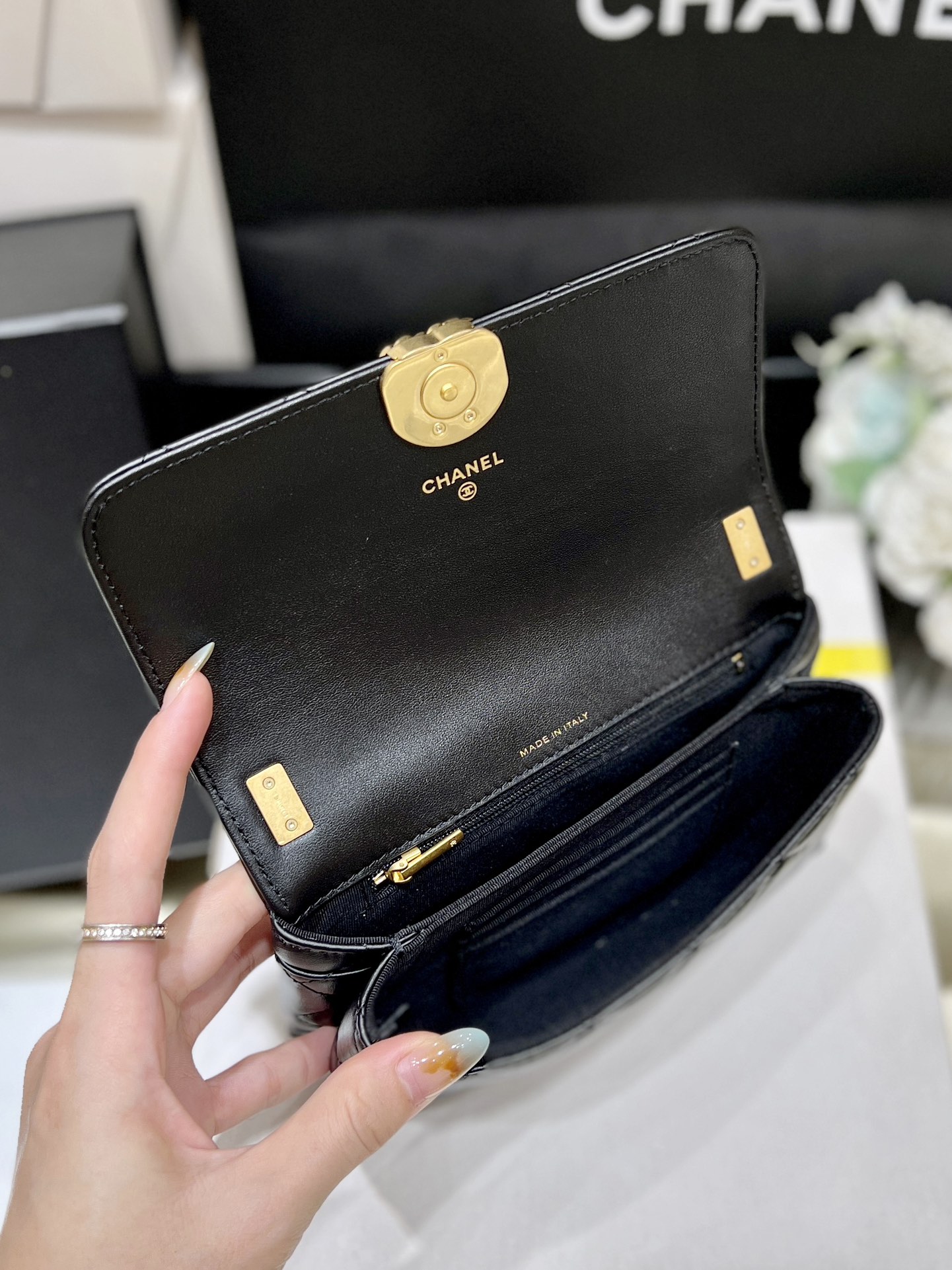 Bagsaaa Ch**el Flap Bag Black Leather - 13*18*6cm