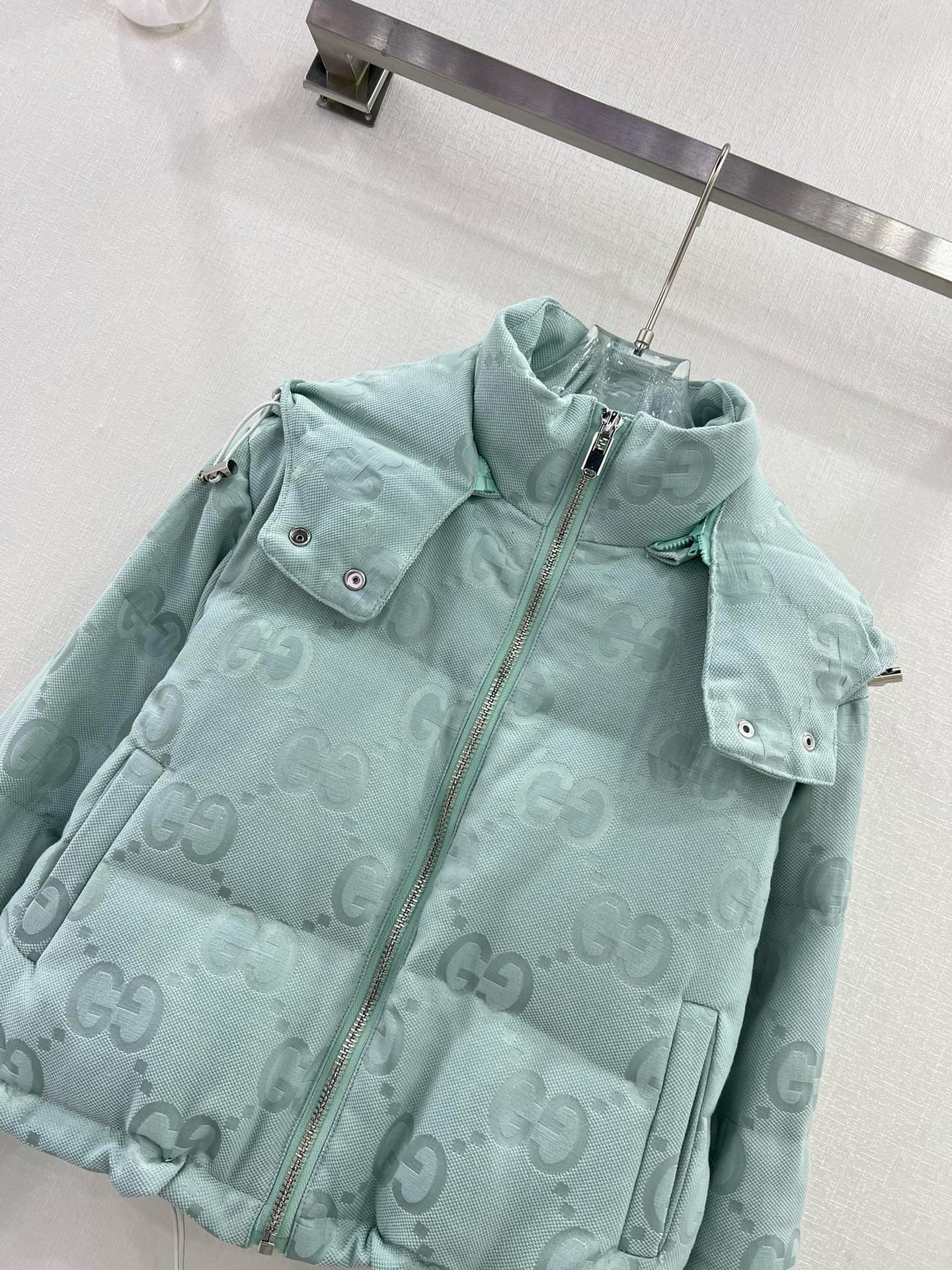 Bagsaaa Gvc*1 Down Jacket In Blue