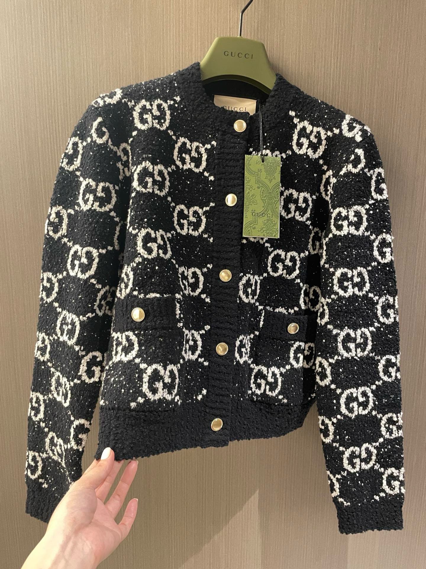 Bagsaaa Gvc*1 Cardigan In Black