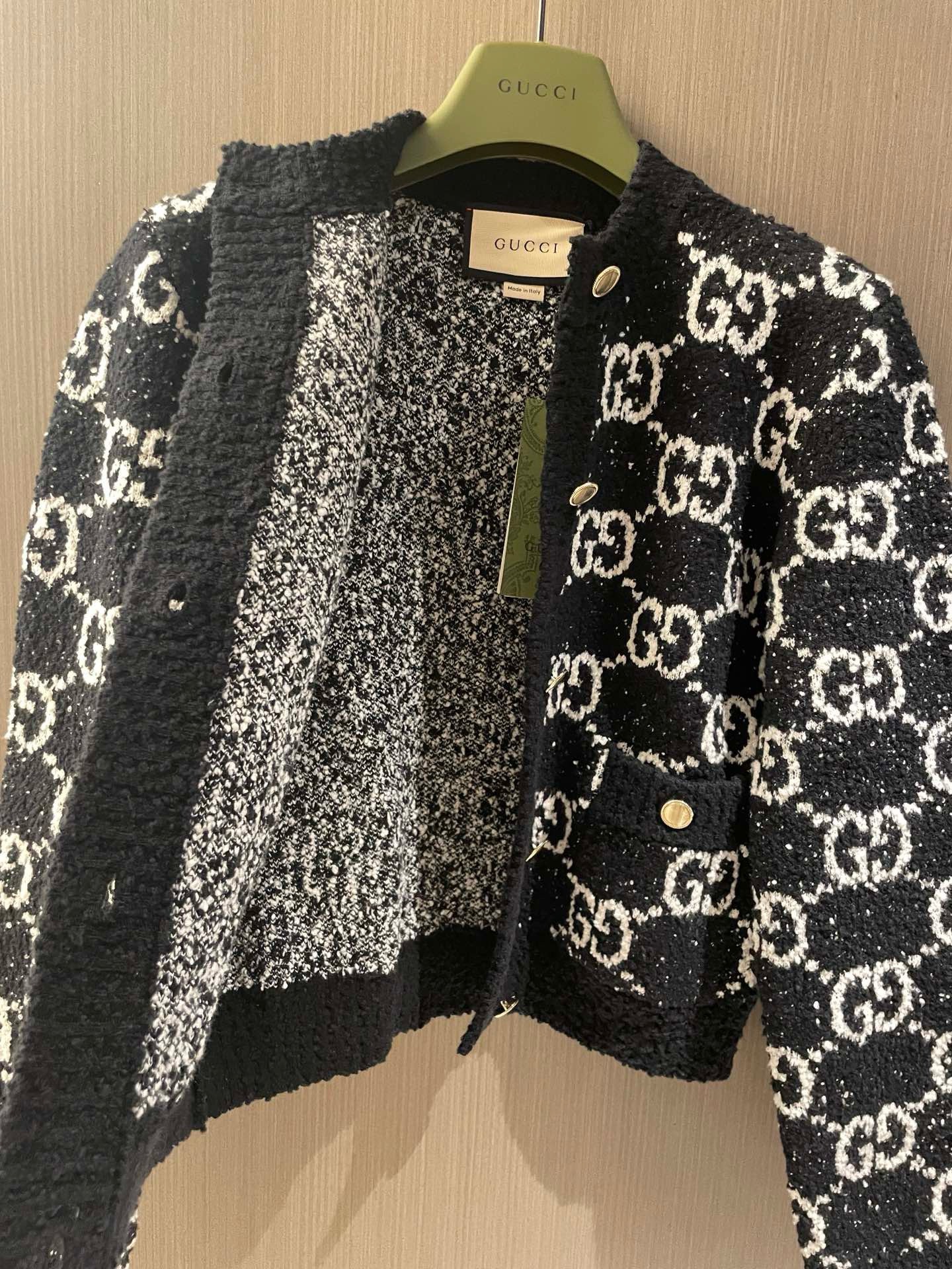 Bagsaaa Gvc*1 Cardigan In Black
