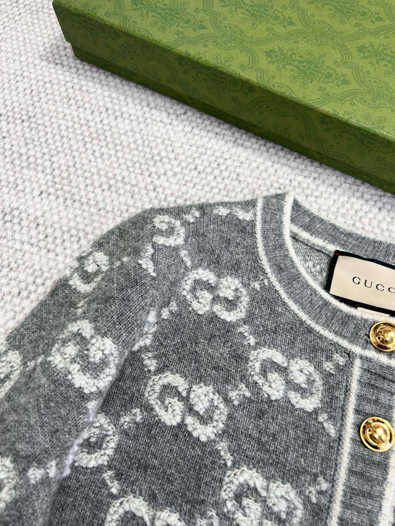 Bagsaaa Gvc*1 Cardigan In Grey