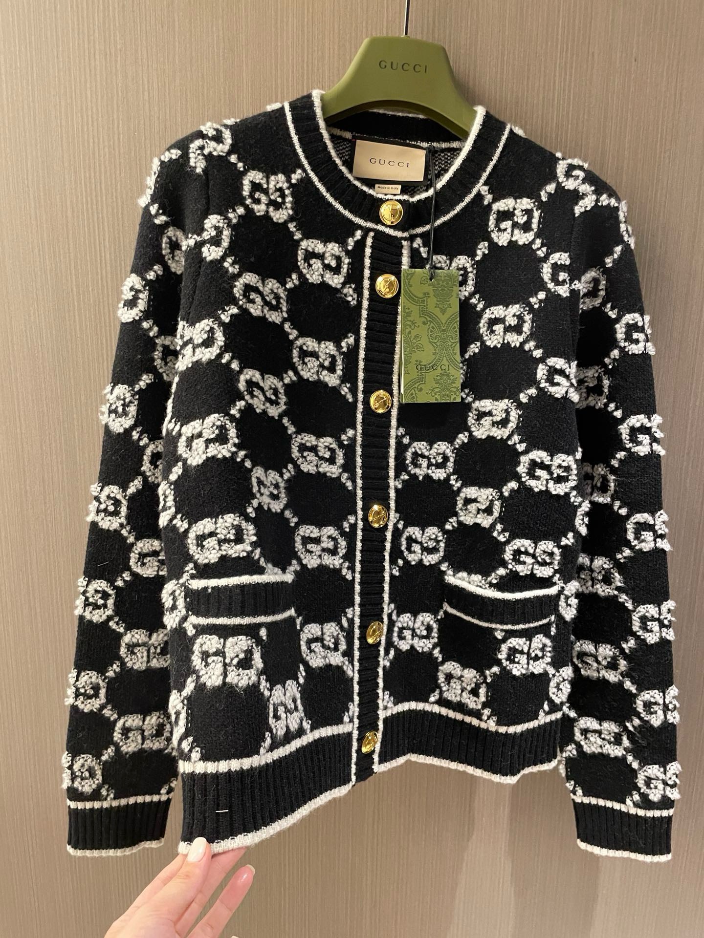 Bagsaaa Gvc*1 Cardigan In Black 02
