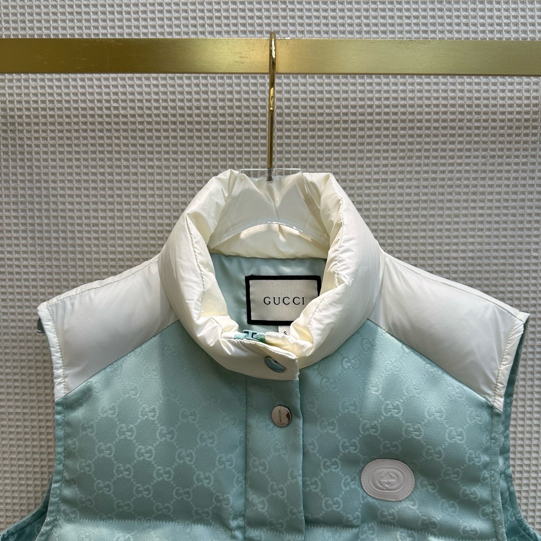 Bagsaaa Gvc*1 GG COTTON CANVAS PADDED GILET GREEN