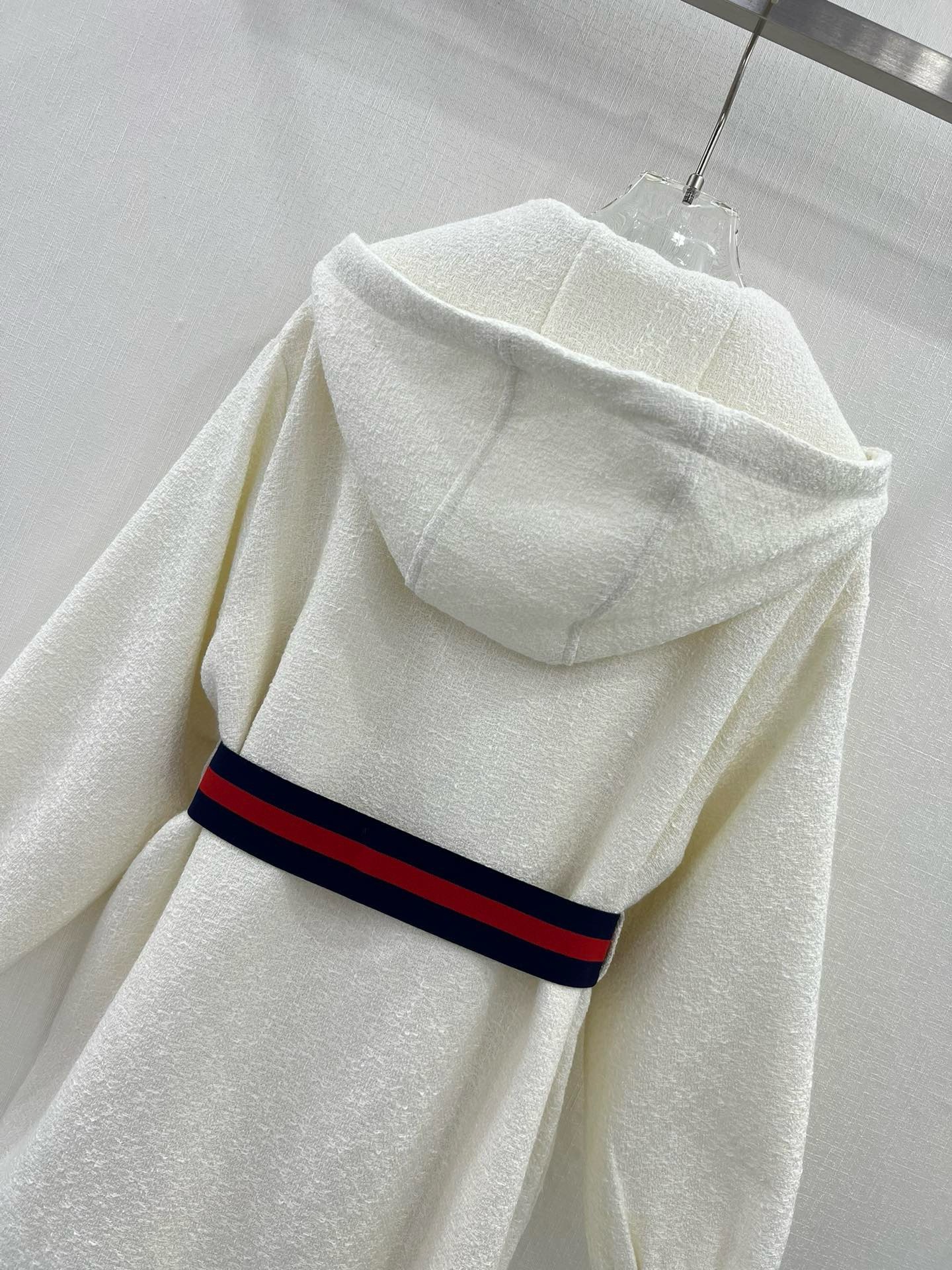 Bagsaaa Gvc*1 White Dress