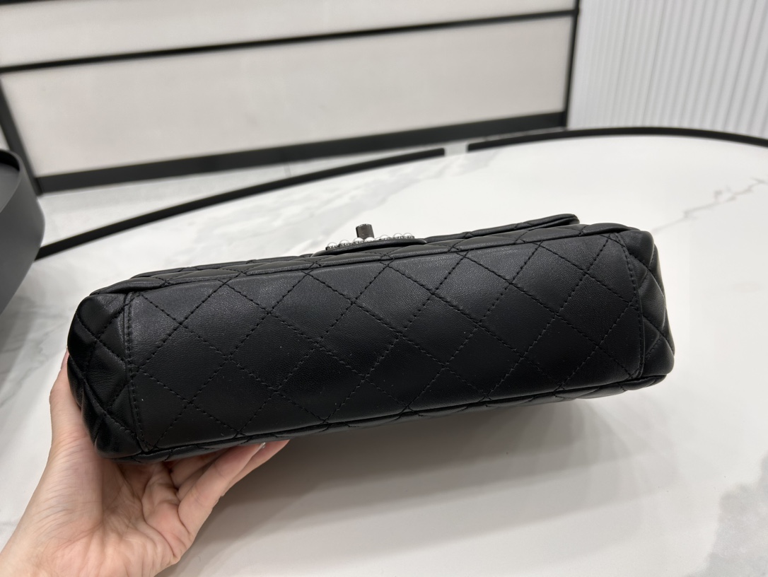 Bagsaaa Ch**el Double Flap Bag with Cut Out Handle and Multi Chain Black Leather - 28＊20＊7cm