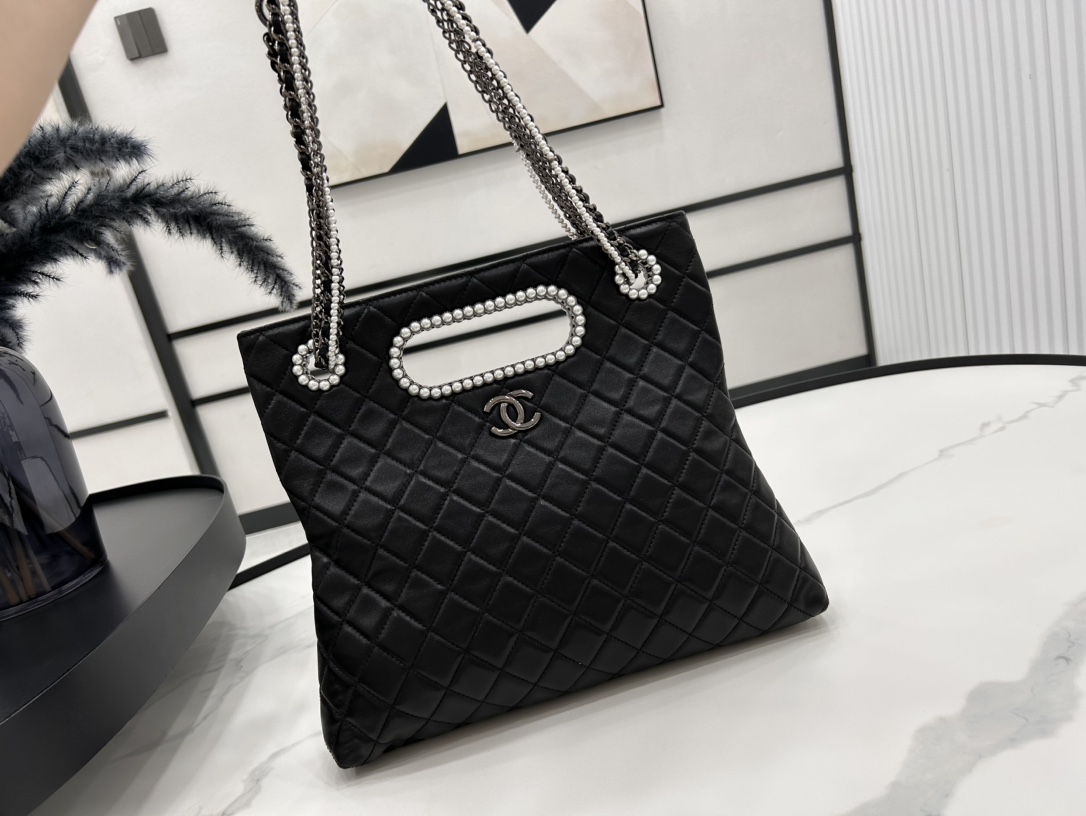 Bagsaaa Ch**el Black Lambskin Bag - 32x28x5cm
