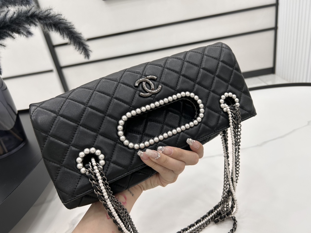Bagsaaa Ch**el Black Lambskin Bag - 32x28x5cm
