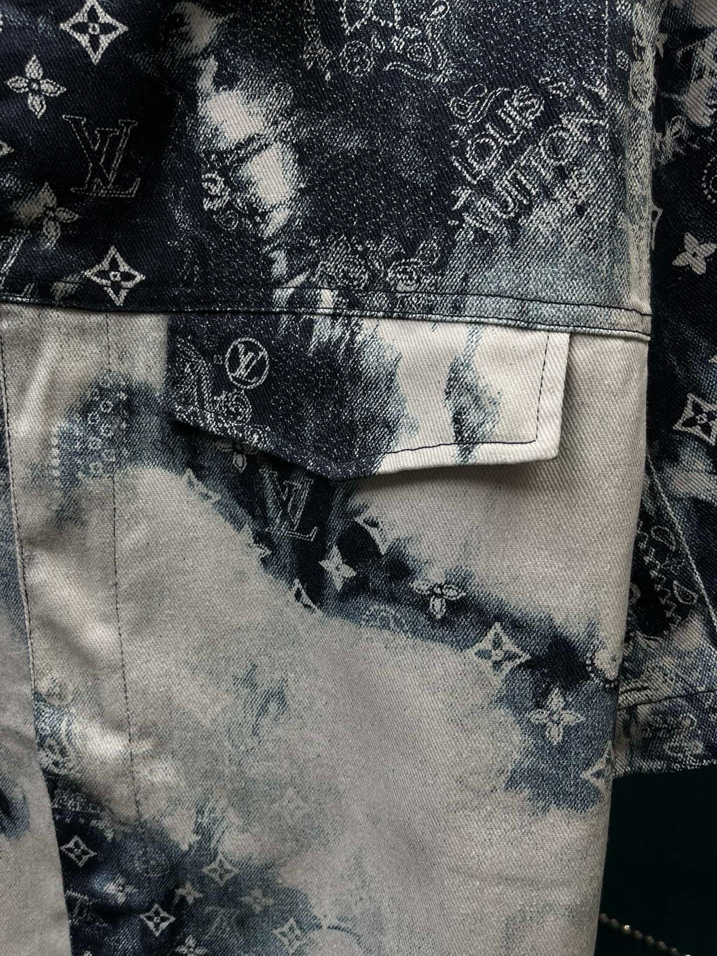 Bagsaaa L0vis Vvtt0n Monogram Bandana Short-Sleeved Denim Shirt