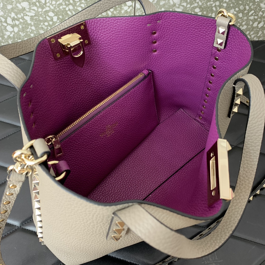 Bagsaaa Va1e*ntin0 Garavani Rockstud-embellishment tote bag grey - 28*20*8cm