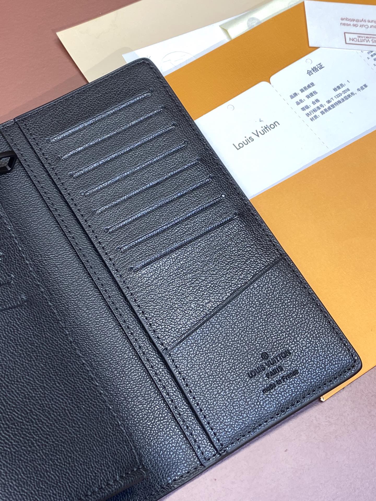 Bagsaaa LV Vertical Wallet Black Ostrich Leather - 10*19*2CM