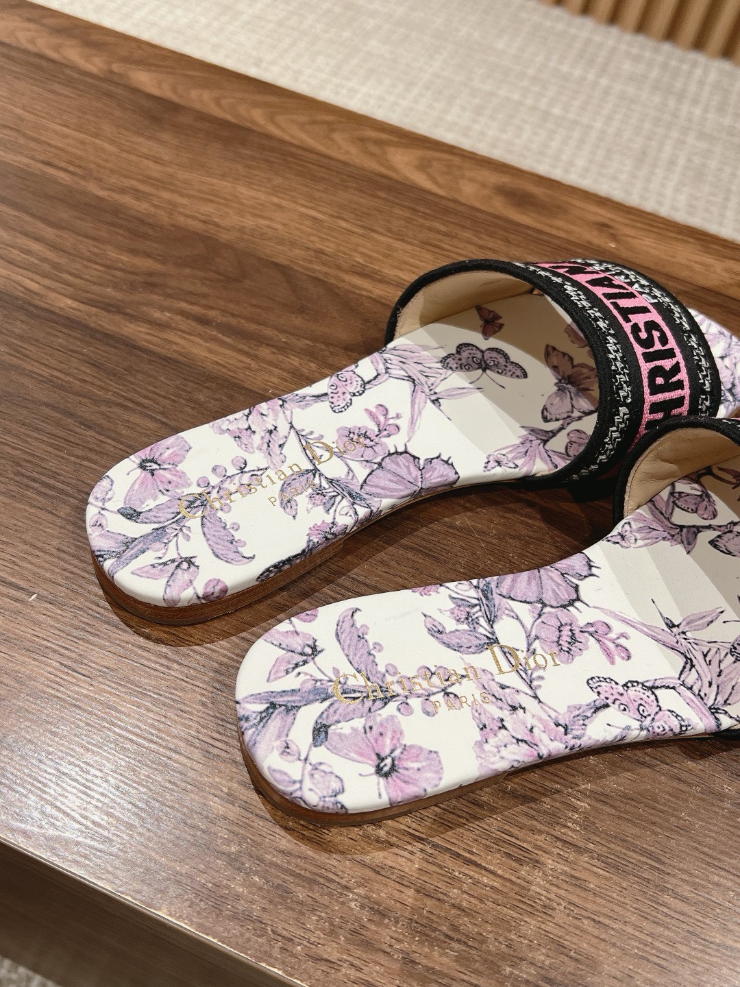 Bagsaaa D10r Dway Slides Pink