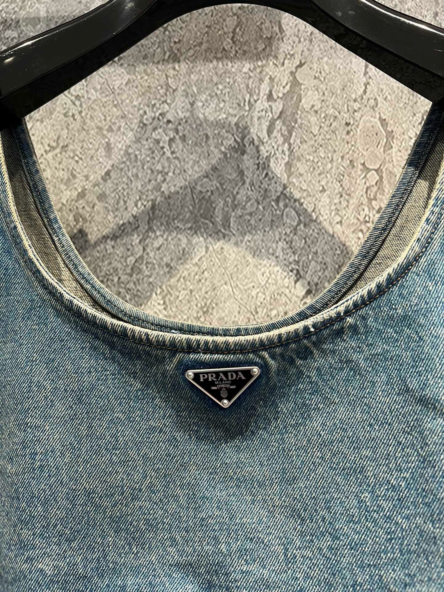 Bagsaaa Pra*a Denim Top