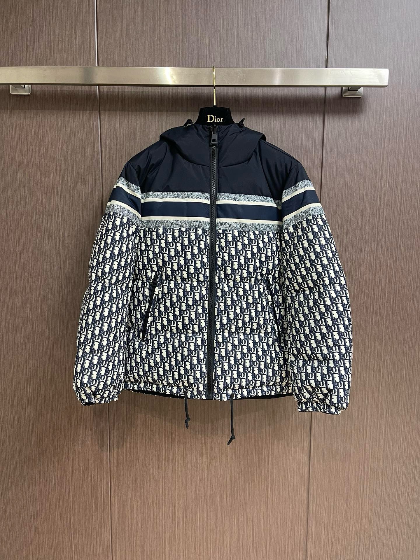 Bagsaaa D10r Down Jacket Oblique Jaccquard