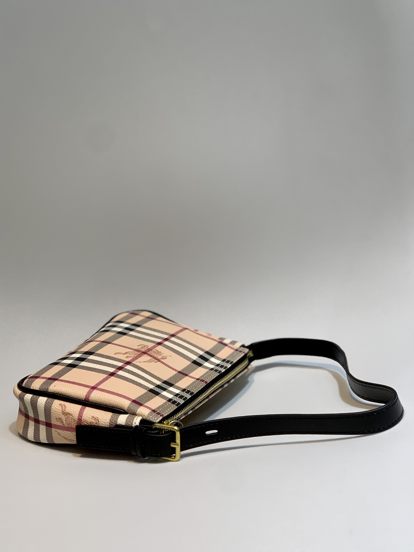 Bagsaaa Bv*b*rry Vintage Black Shoulder Bag - 22*14*5CM