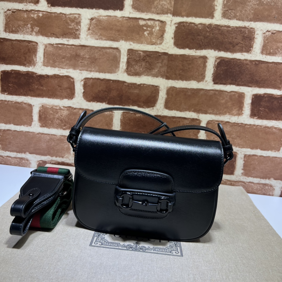 Bagsaaa Gvc*1 Horsebit Shoulder Bag Black Hardware - 20.5*14.5*5CM
