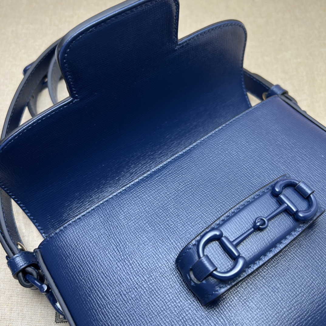 Bagsaaa Gvc*1 Horsebit Shoulder Bag Bue Hardware - 20.5*14.5*5CM