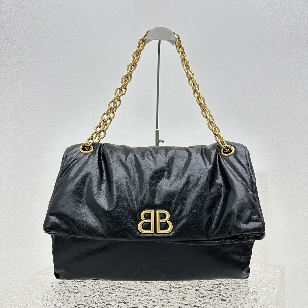 BAGSAAA Ba1en*iaga MONACO LARGE CHAIN BAG IN BLACK - 43.5*32*13CM