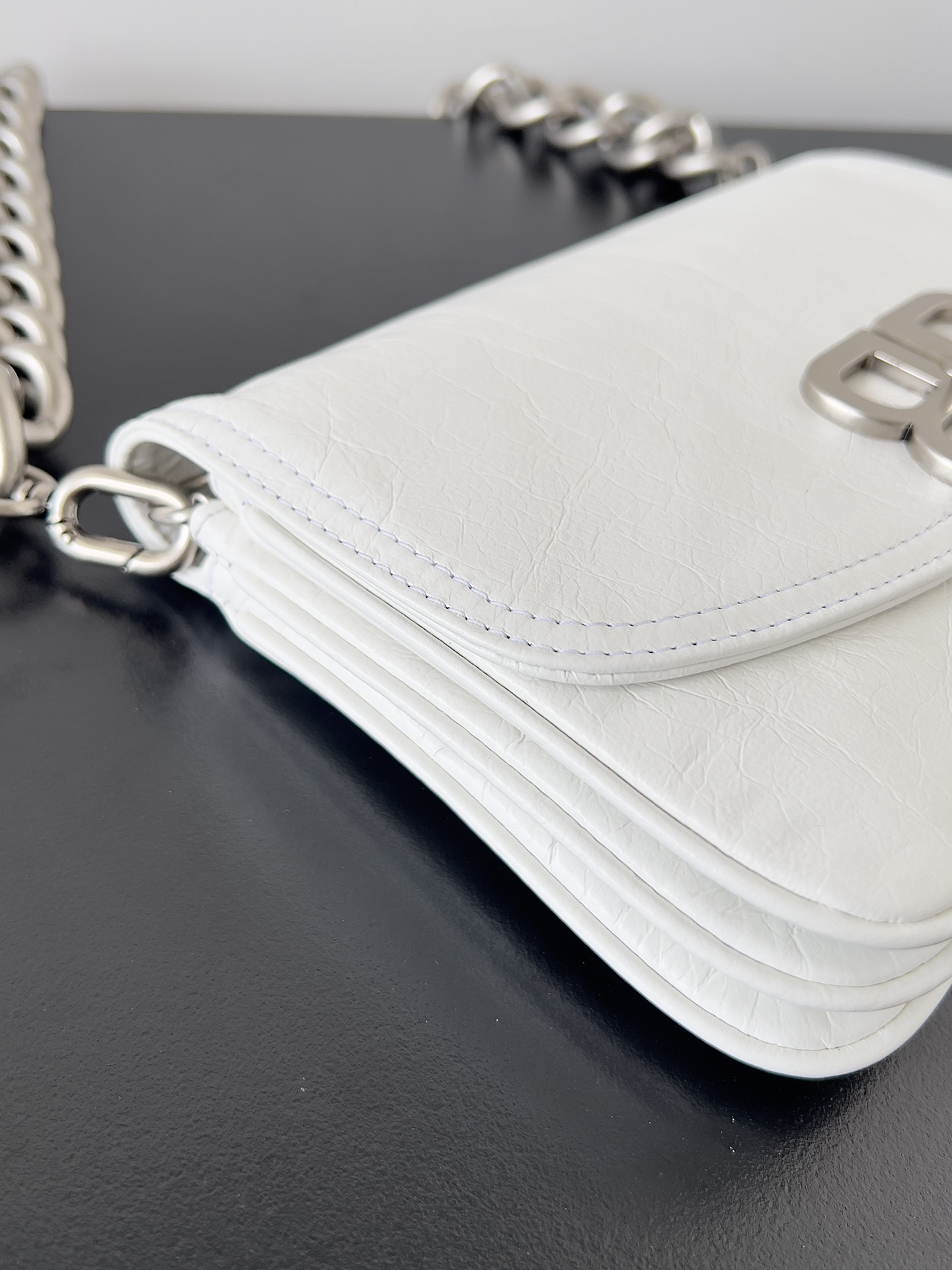 Bagsaaa Ba1en*iaga peach lambskin white bag - 25.3*24.8*3cm