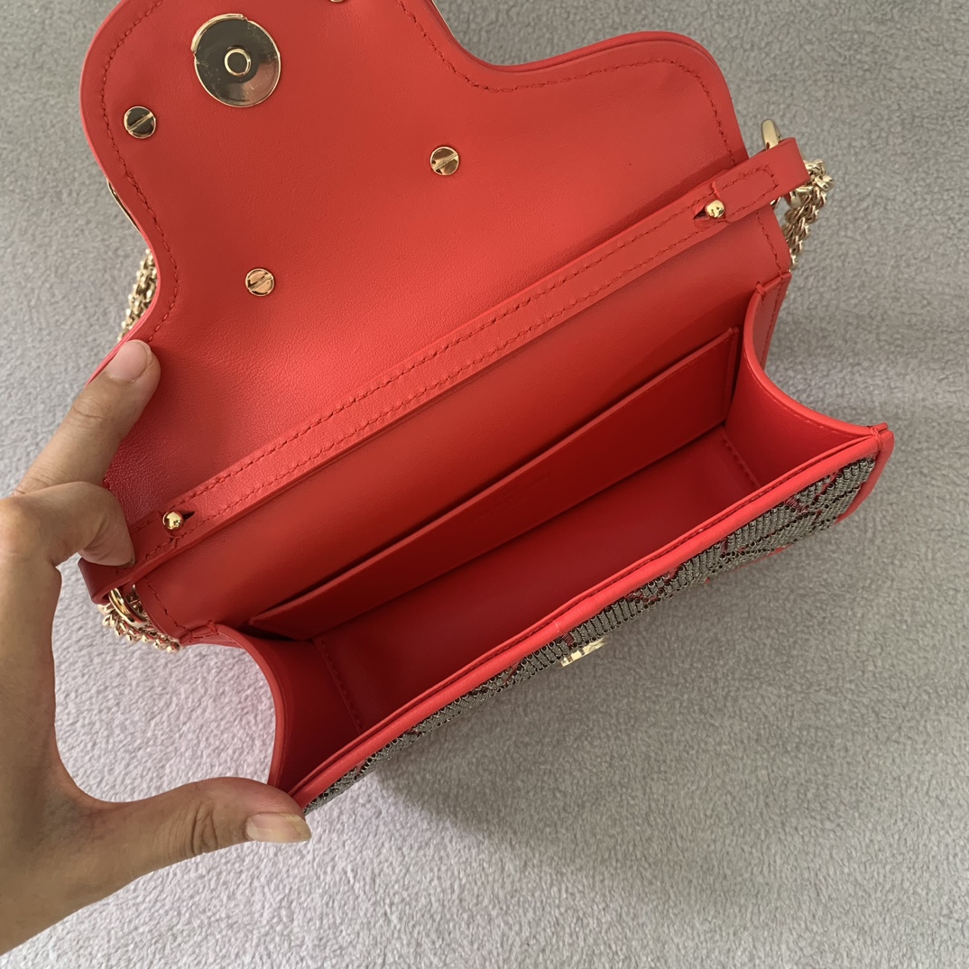 Bagsaaa Va1e*ntin0 Loco VLogo embellished tote bag in red - 19*10.5*5cm