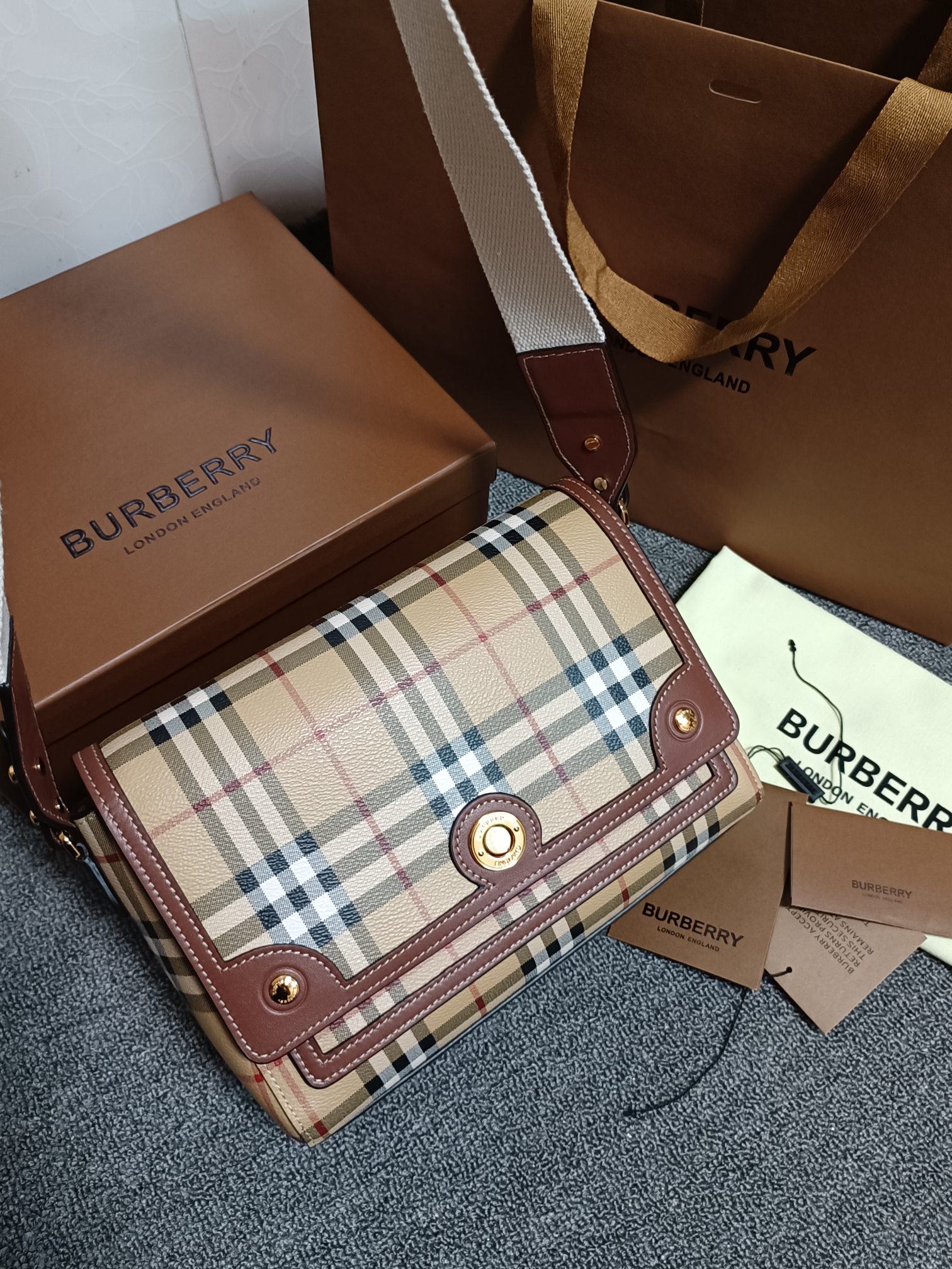 Bagsaaa Bv*b*rry Check E - Canvas Crossbody Bag Brown - 25*8.5*18cm