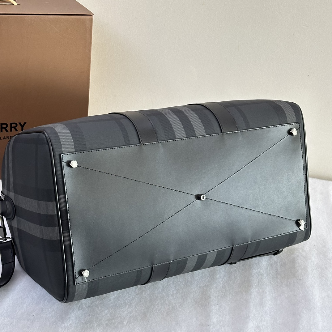 Bagsaaa Bv*b*rry Boston TRavel Bag With Check E - Canavs In Grey - 49*25*28cm