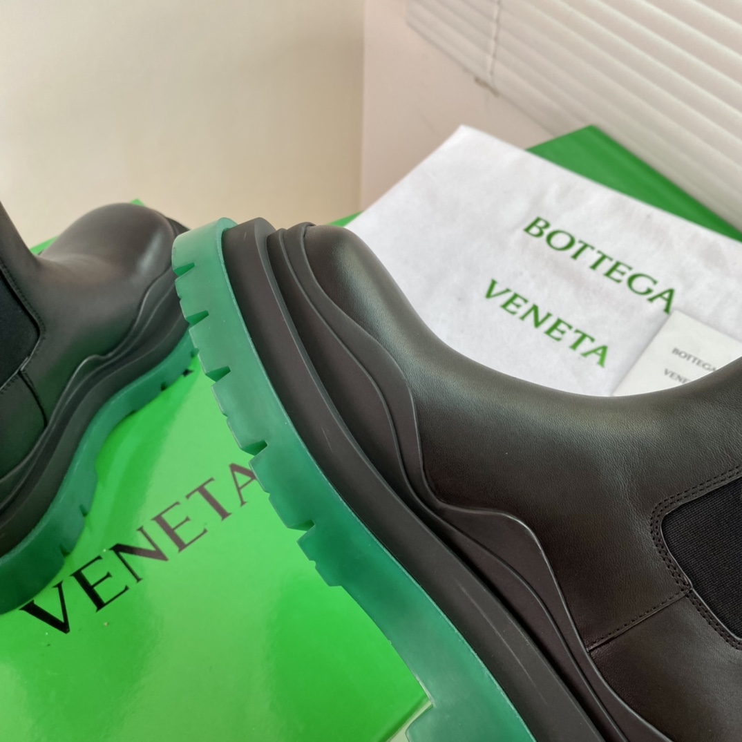 Bagsaaa B0tt*ga Ven*ta Tire Leather Chelsea Boots Dark Green