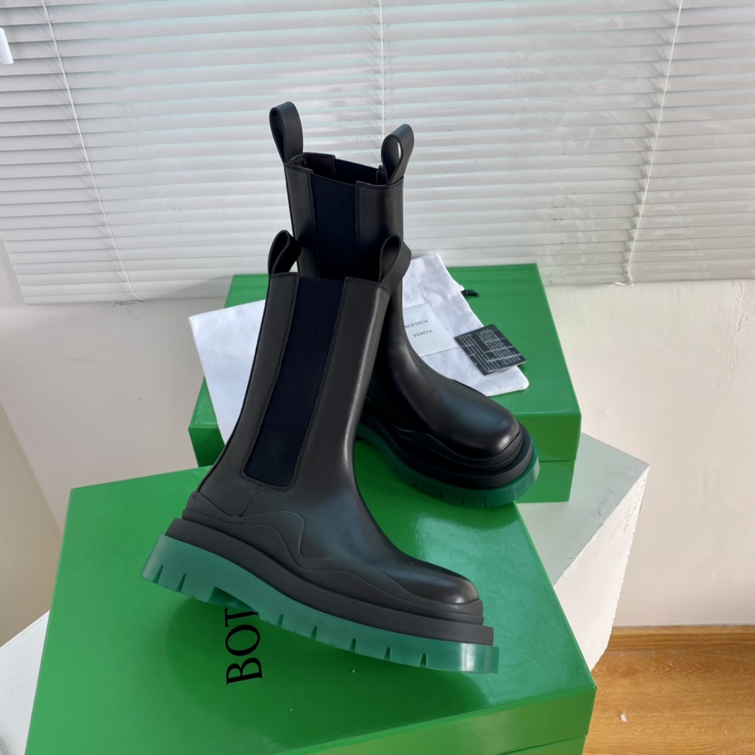 Bagsaaa B0tt*ga Ven*ta Tire Leather Chelsea Boots Dark Green