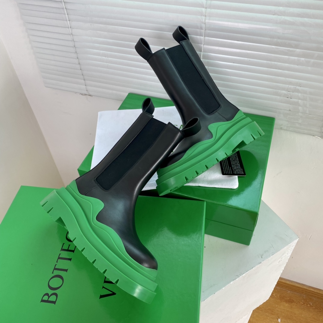 Bagsaaa B0tt*ga Ven*ta Tire Leather Chelsea Boots Green