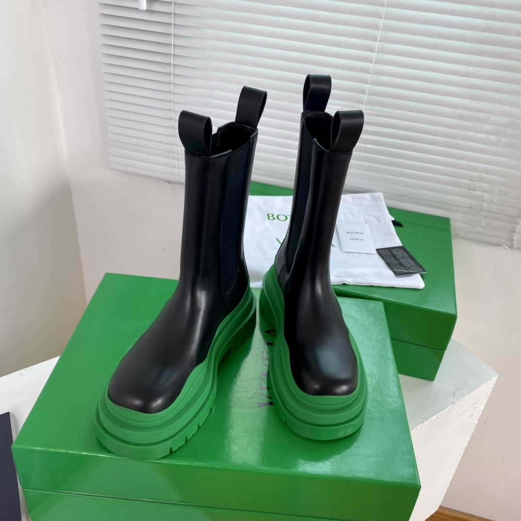 Bagsaaa B0tt*ga Ven*ta Tire Leather Chelsea Boots Green