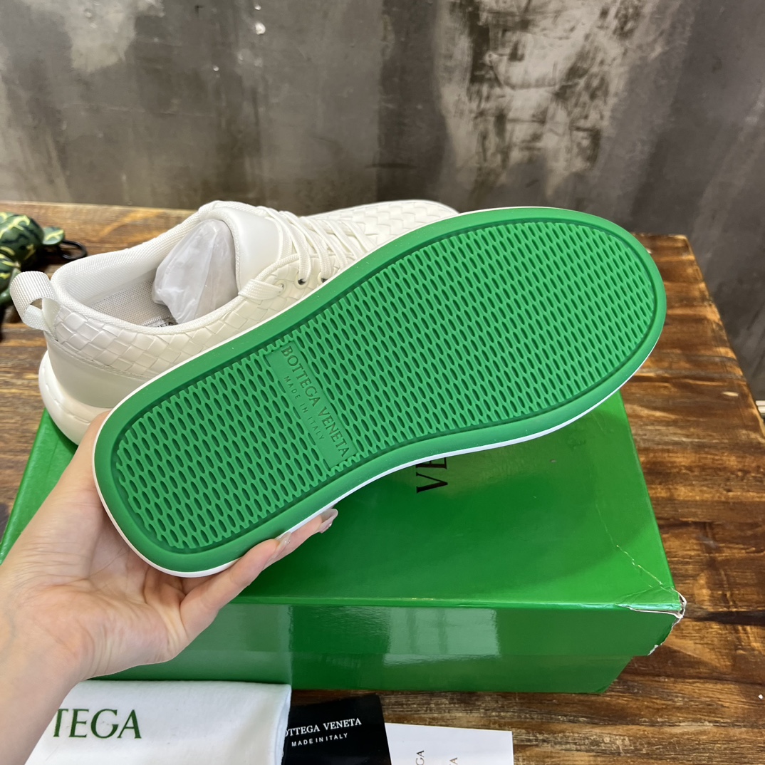 Bagsaaa B0tt*ga Ven*ta Sneakers White