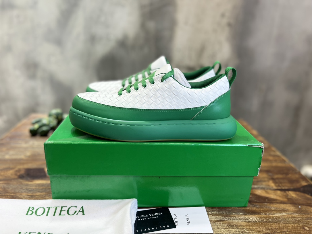 Bagsaaa B0tt*ga Ven*ta Sneakers Green