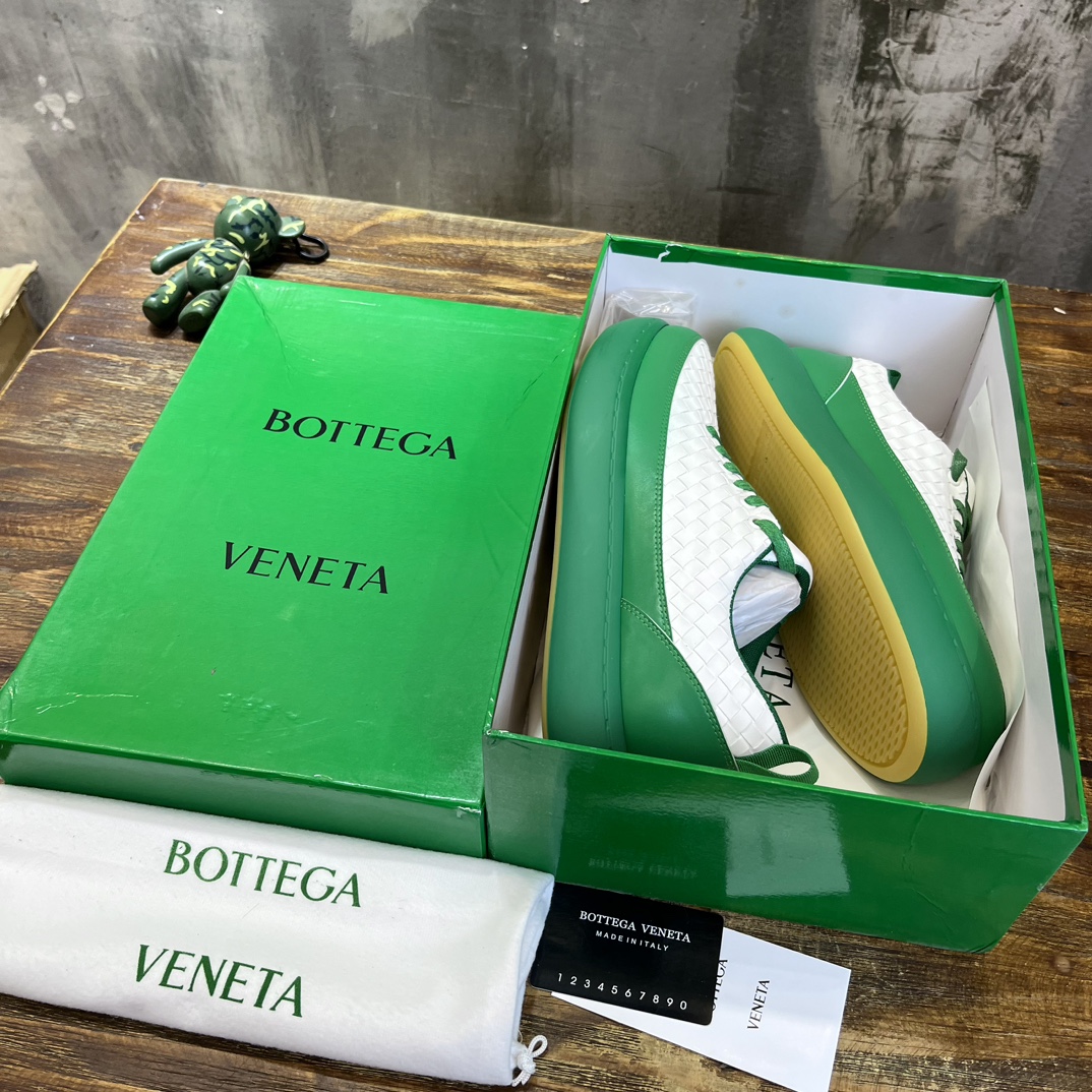 Bagsaaa B0tt*ga Ven*ta Sneakers Green