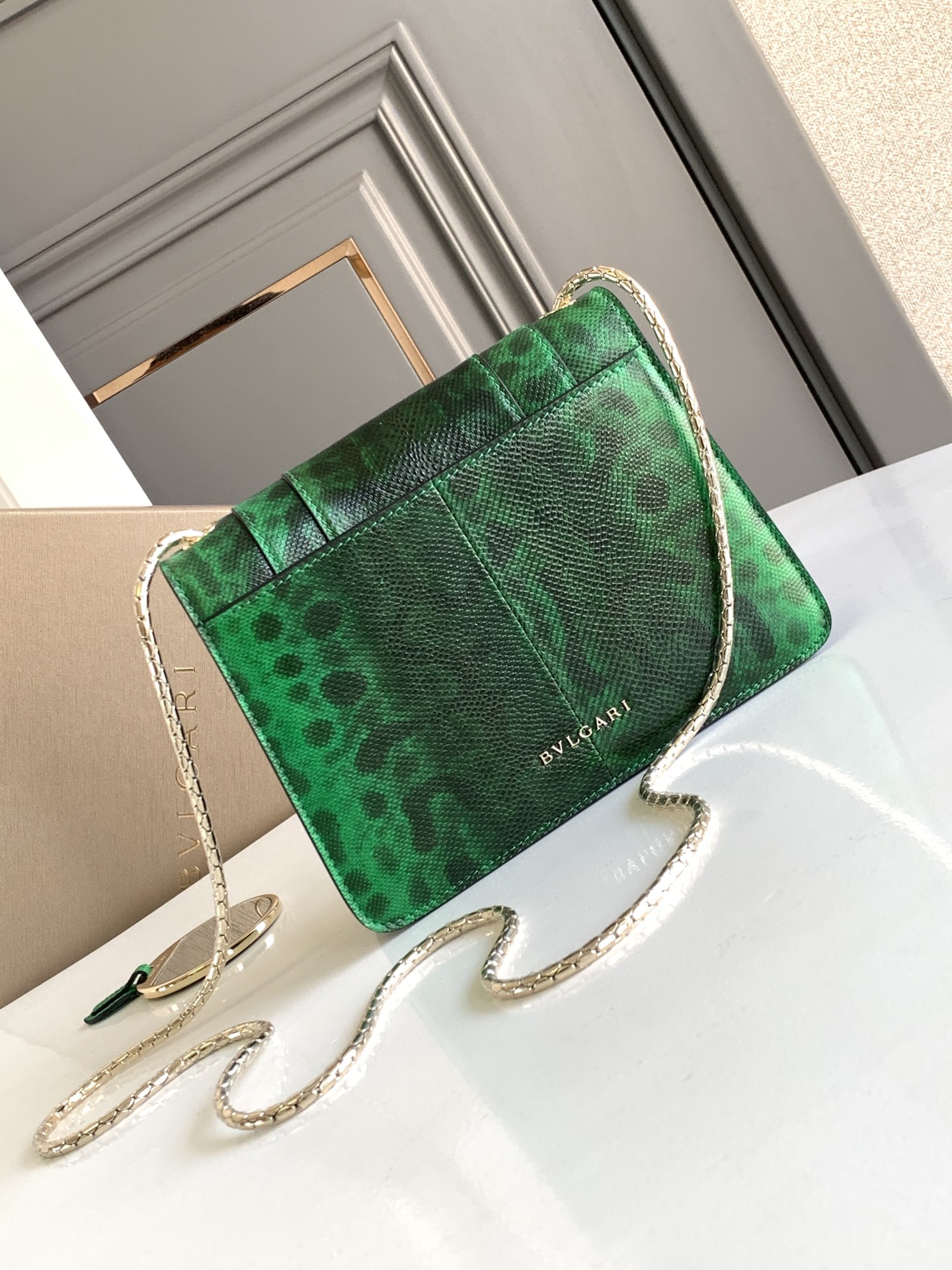Bagsaaa Bv1g*ai Serpenti Forever bag in Green - 20*14*4.5cm