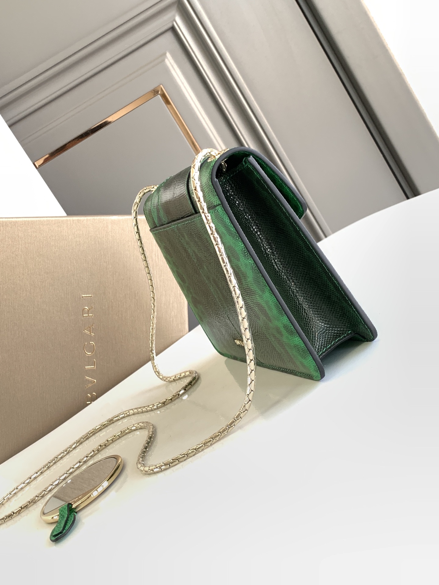 Bagsaaa Bv1g*ai Serpenti Forever bag in Green - 20*14*4.5cm