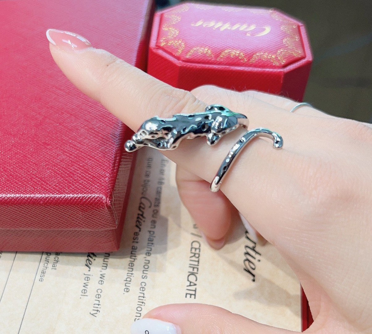 Bagsaaa Ca*t1er Panther Silver Ring