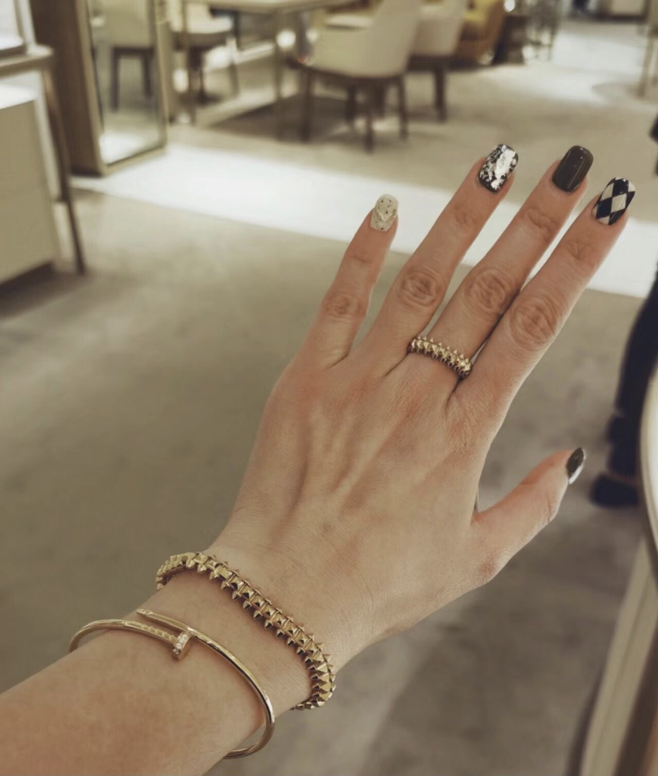 Bagsaaa Ca*t1er Bracelet (3 colors)