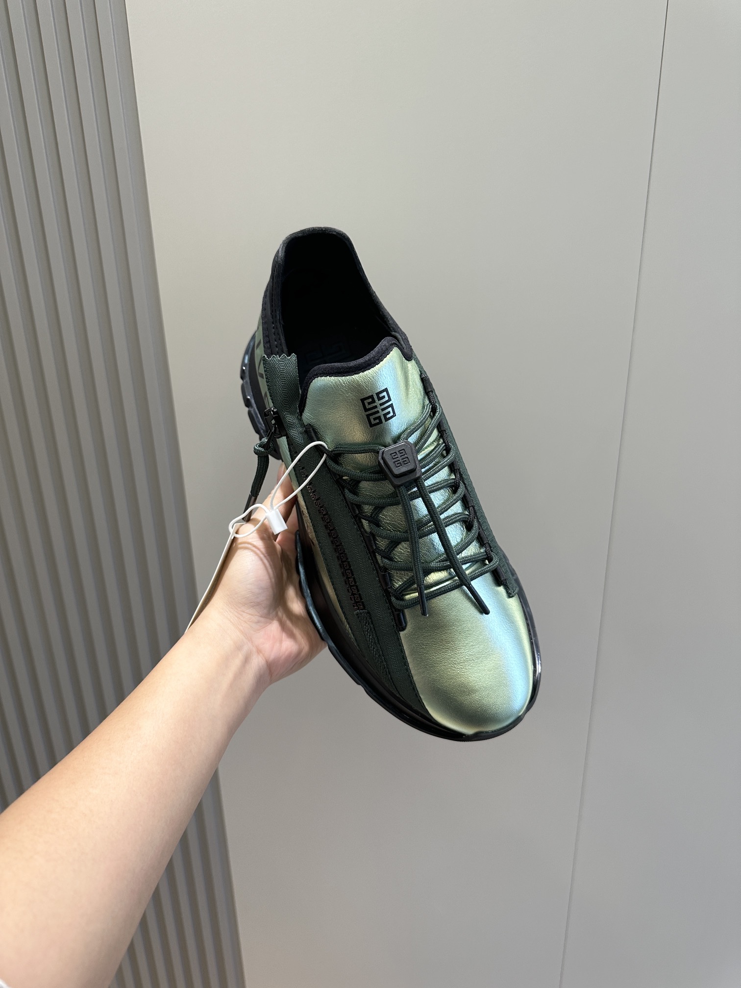 Bagsaaa Givenchy Spectre zipped leather trainers green