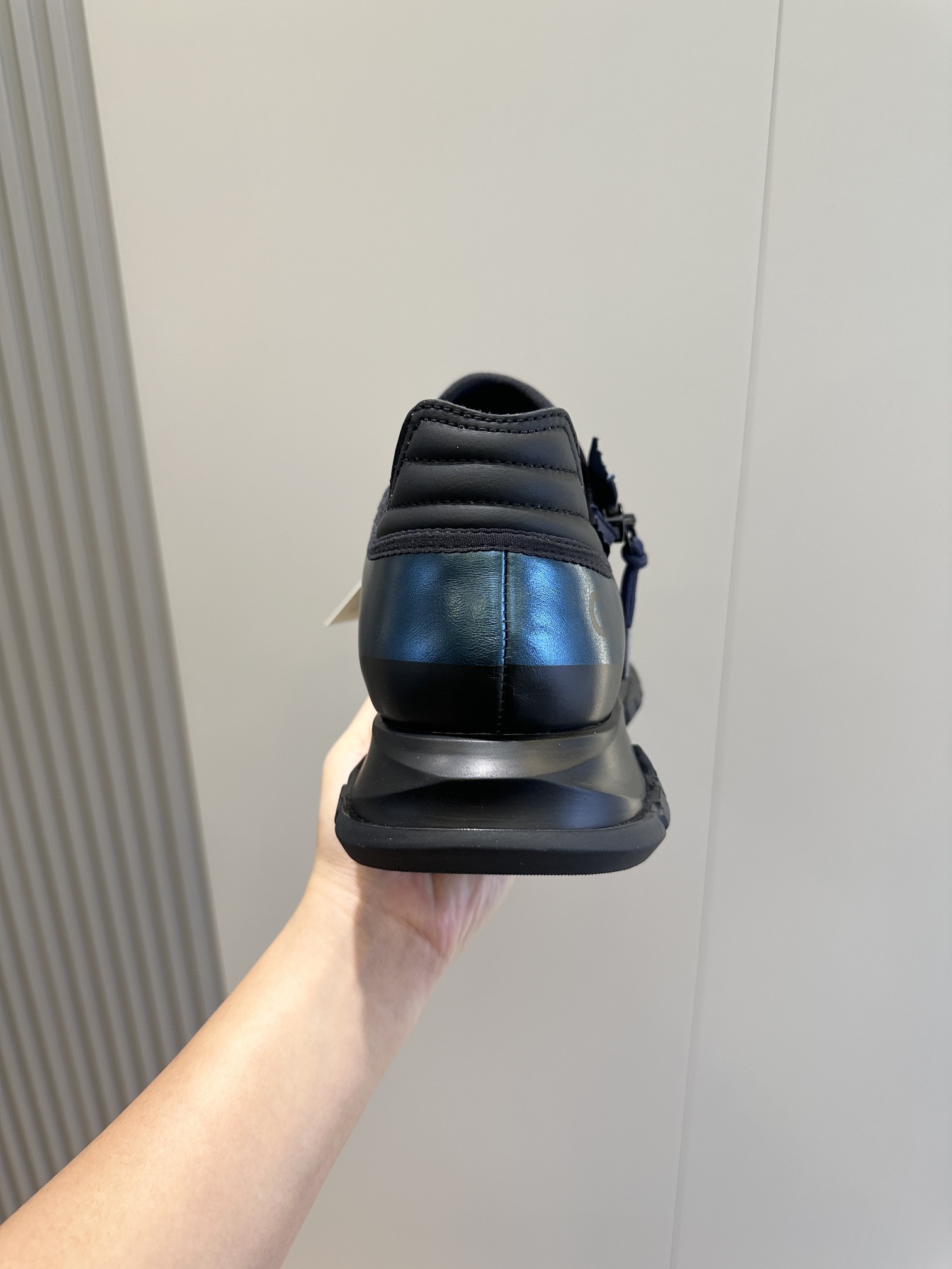 Bagsaaa Givenchy Spectre zipped leather trainers blue