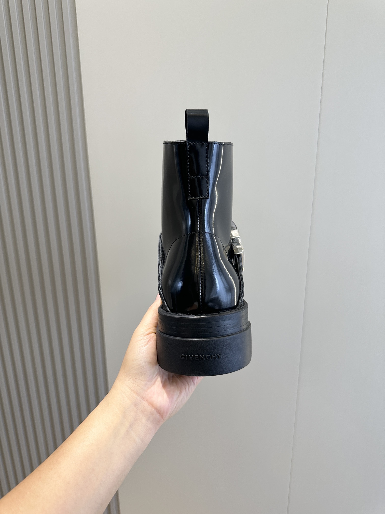 Bagsaaa Givenchy Black Boots