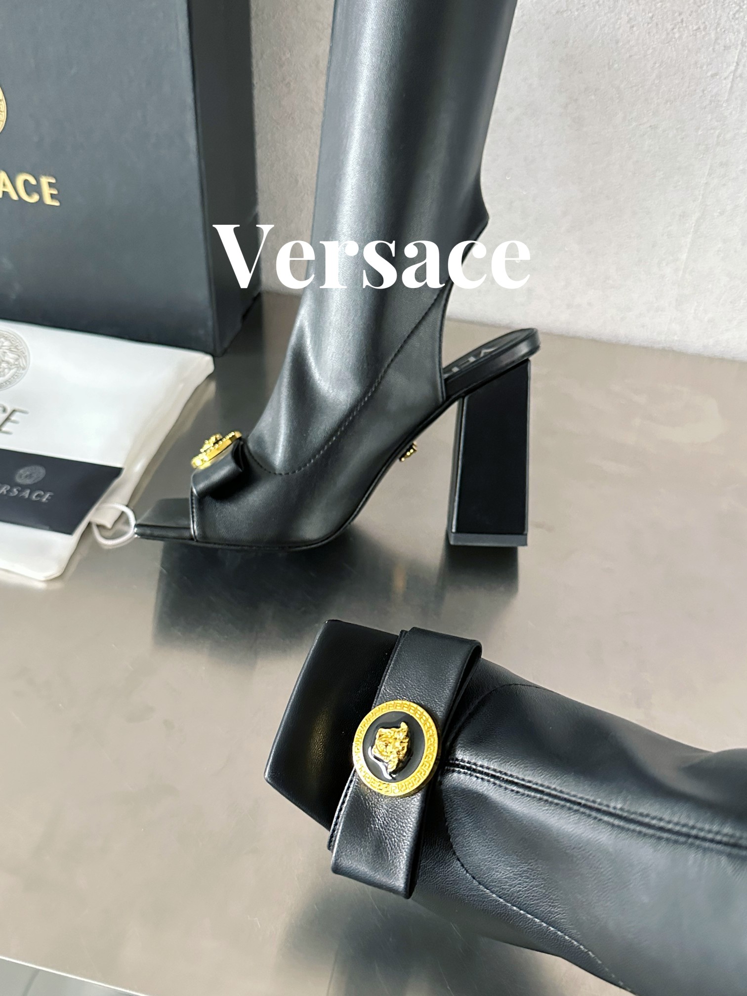 Bagsaaa Versace Medusa black long boots