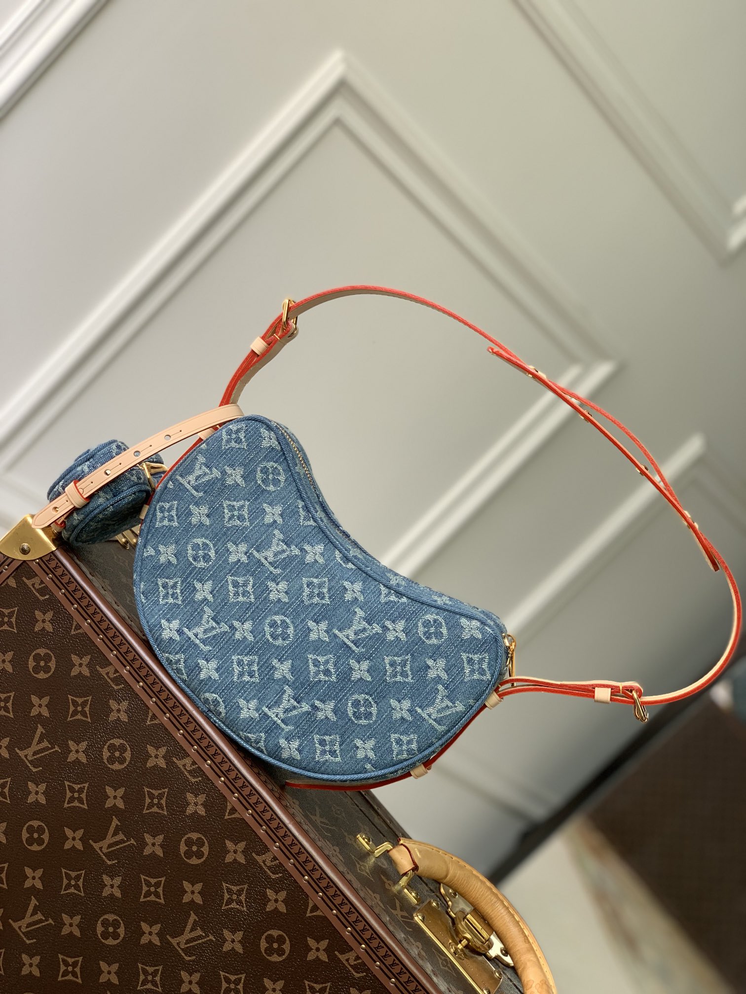 Bagsaaa L0vis Vvtt0n Denim Heart Shapeed Shoulder Bag - 21 X 7 X 5cm