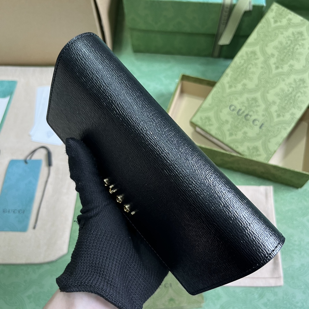 Bagsaaa Gvc*1 Continental Wallet With Gvc*1 Script Black - 19x 10x 3.5cm