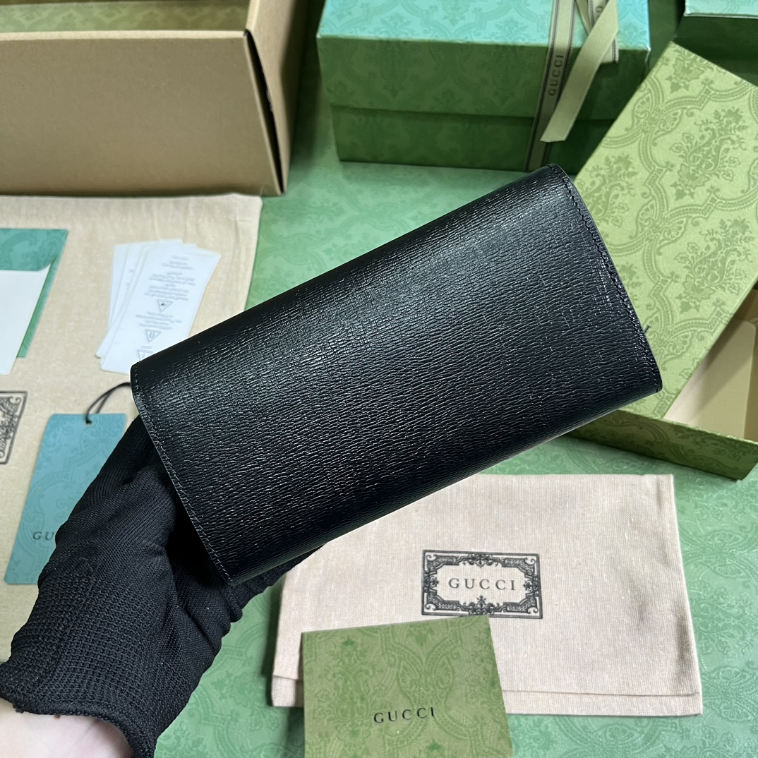 Bagsaaa Gvc*1 Continental Wallet With Gvc*1 Script Black - 19x 10x 3.5cm
