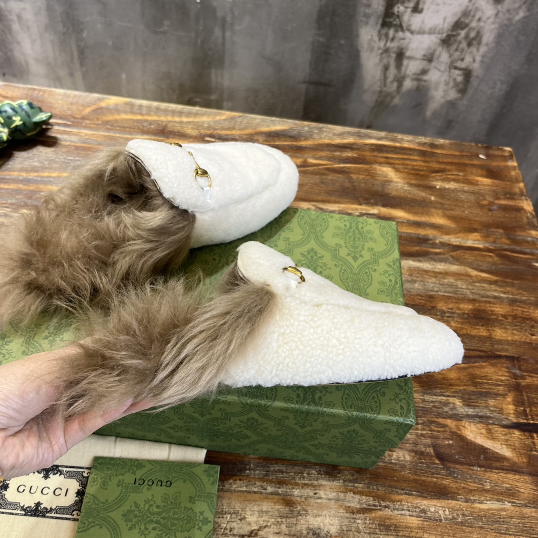 Bagsaaa Gvc*1 Slipper Horsebit With Shearling in white 01