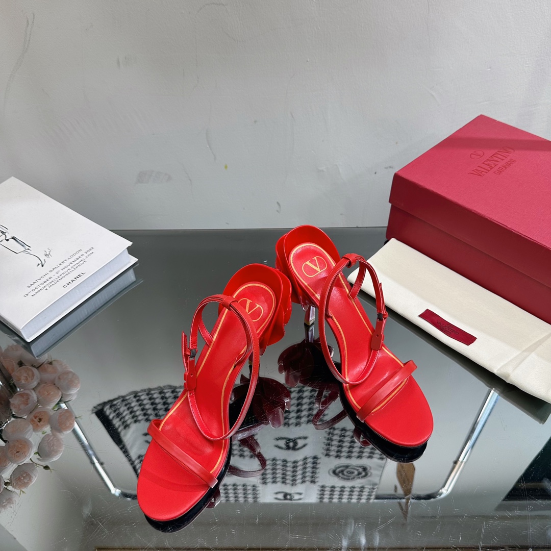 Bagsaaa Va1e*ntin0 Black With Red Flower Heels
