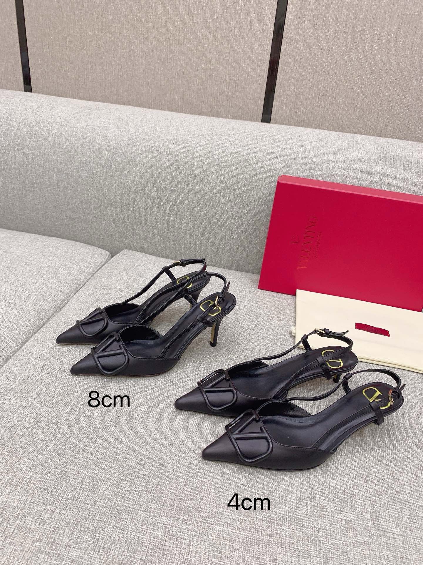 Bagsaaa Va1e*ntin0 Garavani VLogo Signature Pumps In Black
