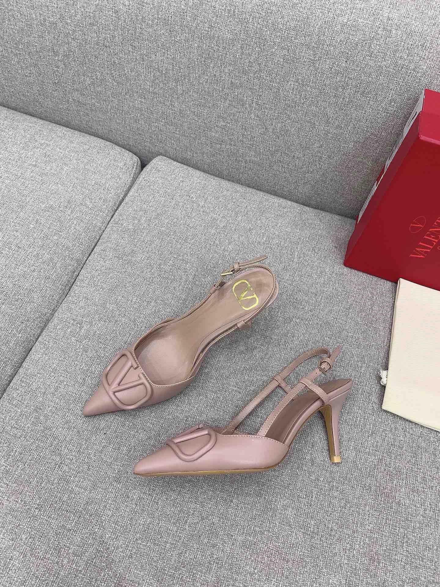 Bagsaaa Va1e*ntin0 Garavani VLogo Signature Pumps In Pink