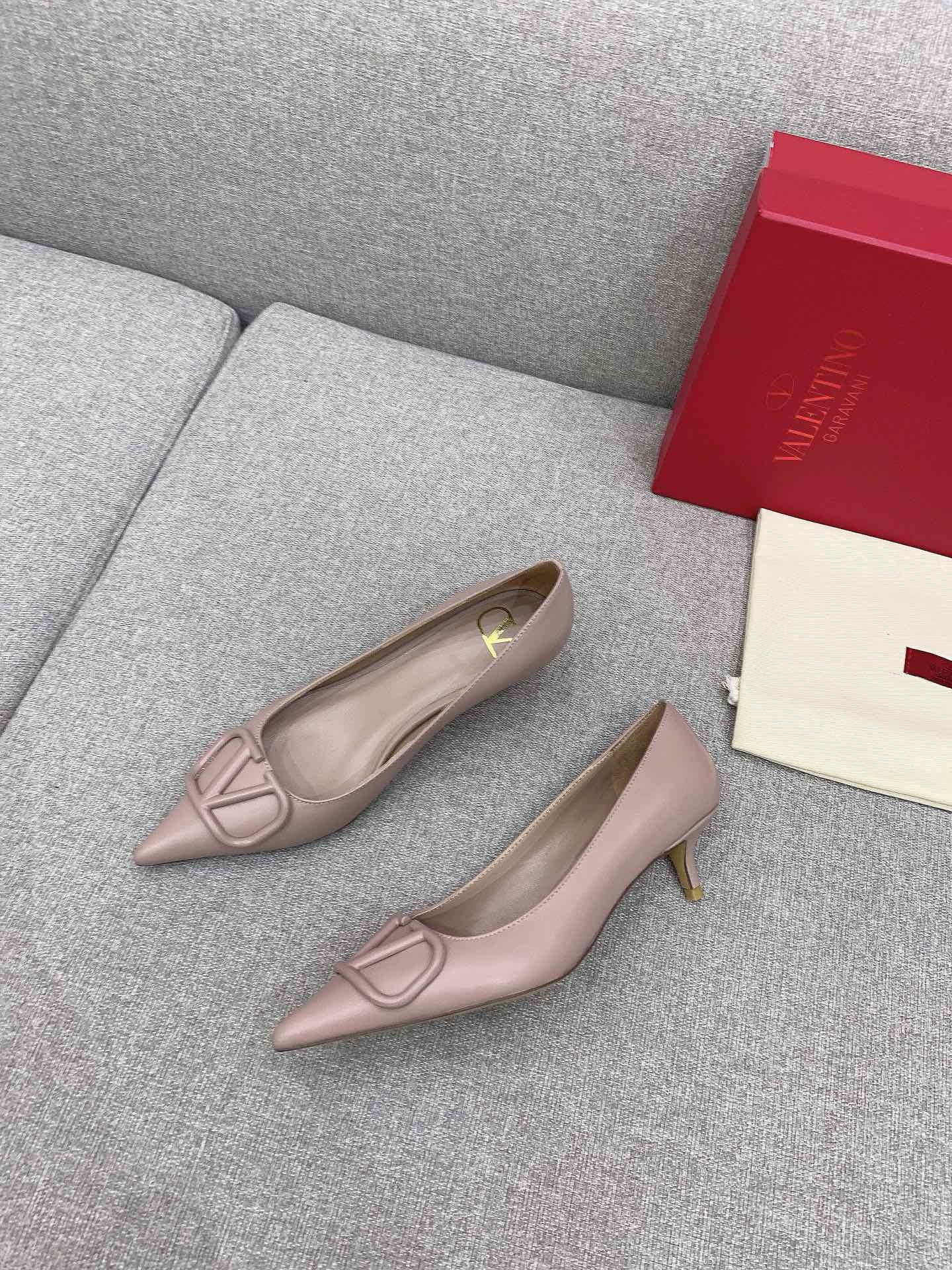 Bagsaaa Va1e*ntin0 Garavani VLOGO buckle Heel In Pink