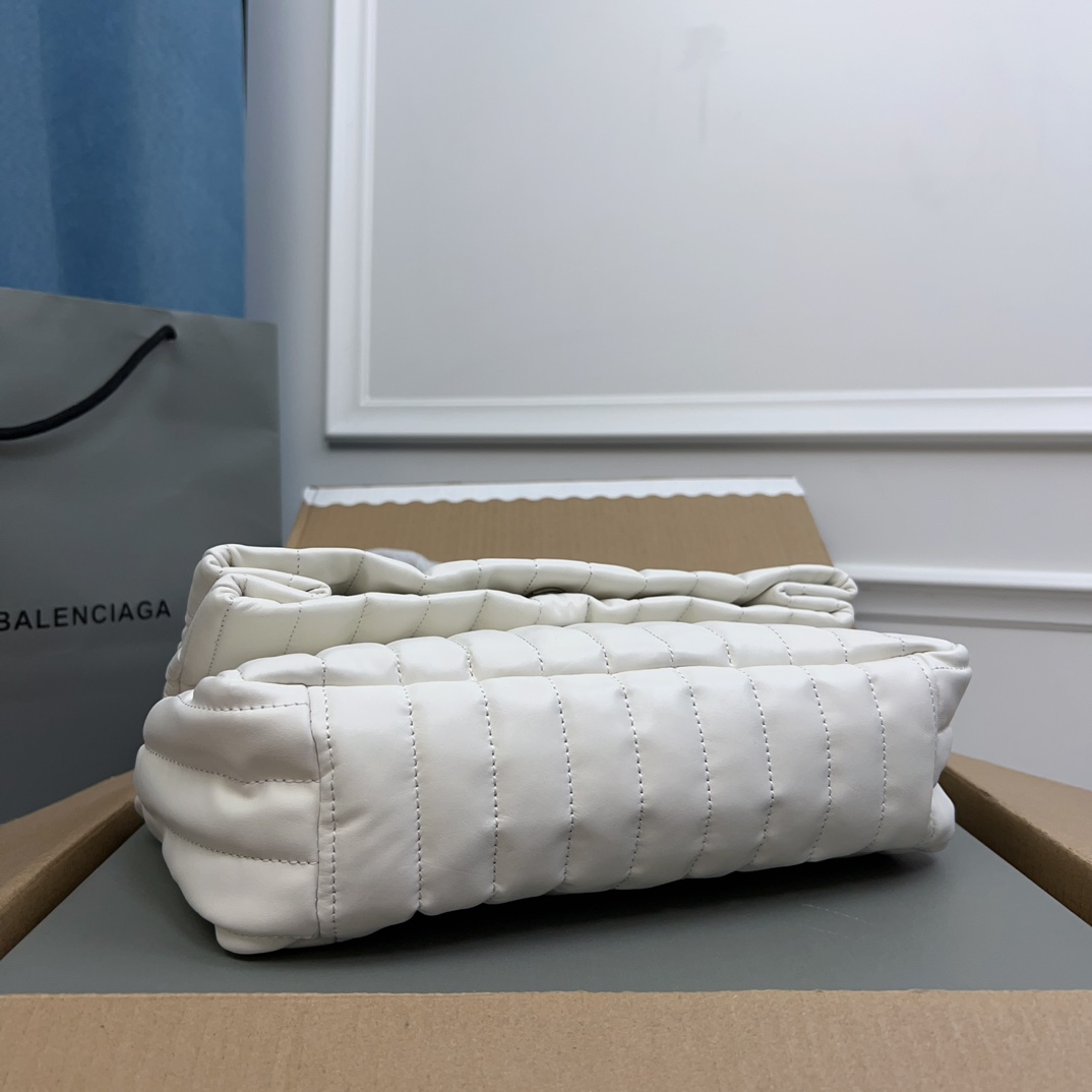Bagsaaa Ba1en*iaga Monaco Chain Bag In White