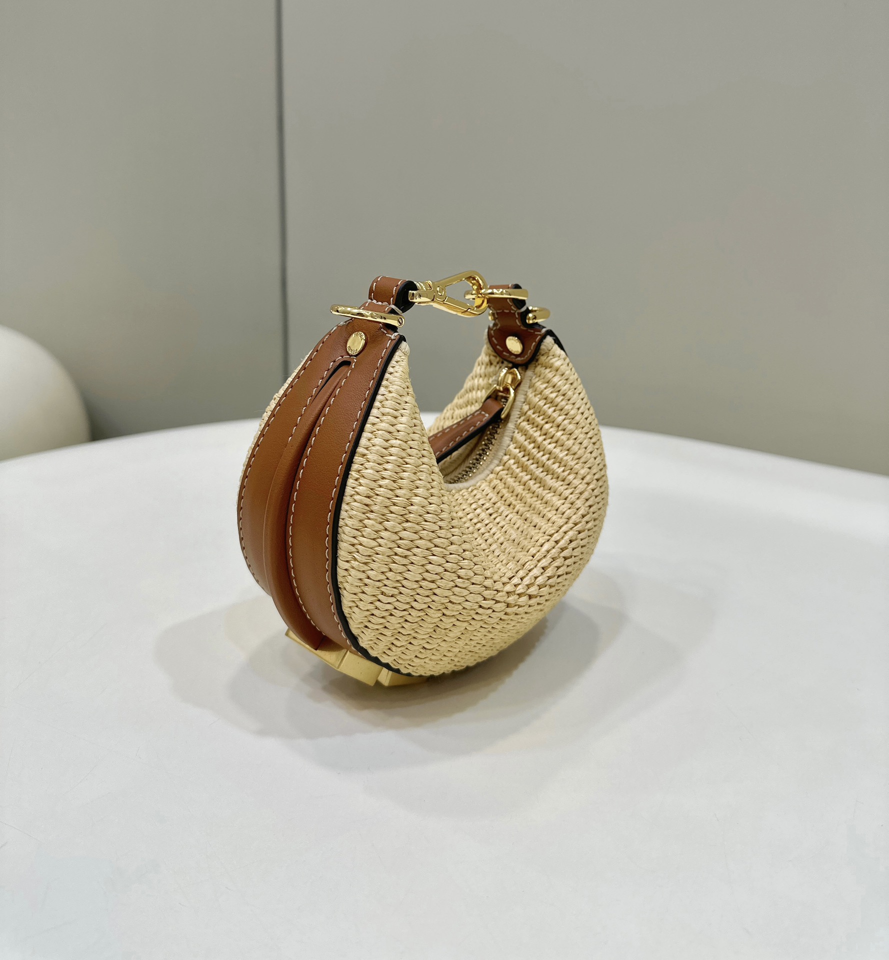 Bagsaaa F**di Nano Graphy In Raffia - 16.5x14x5cm